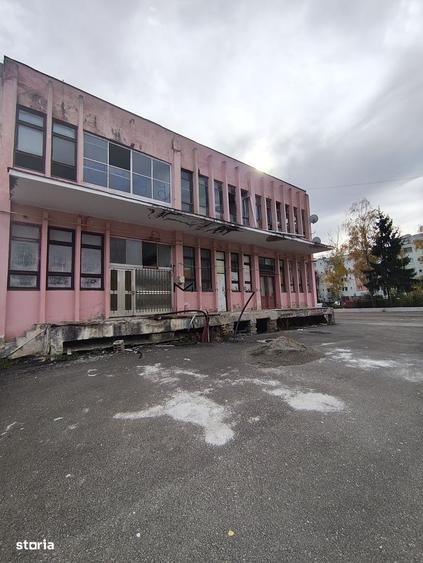 Spațiu comercial, de 869 mp, în Central