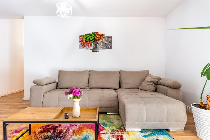 Duplex cu 4 camere cu Canalizare în Iris