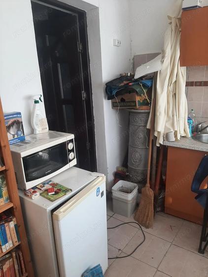 Casă cu 2 camere cu Teren 800 Mp în Gherghița