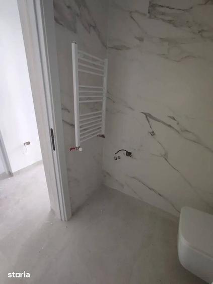 Apartament cu 2 camere decomandat în Industriilor