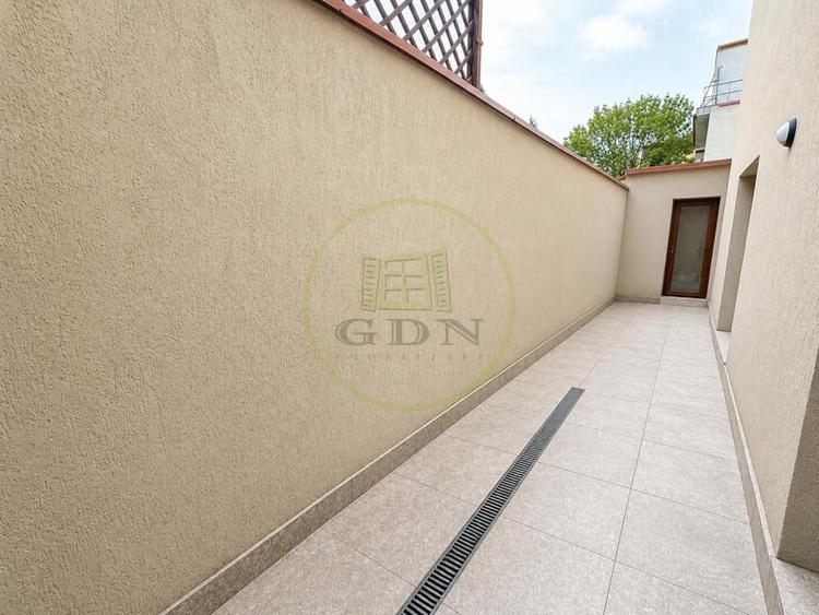 Apartament cu 3 camere semidecomandat, mobilat în Aviației