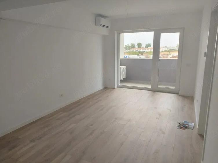 Apartament cu 2 camere nedecomandat în Nufărul