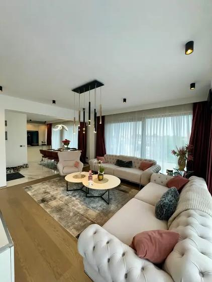 Apartament cu 3 camere decomandat, mobilat în Ultracentral