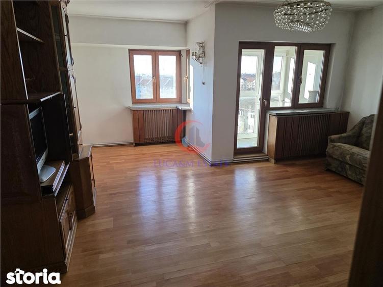 Apartament cu 4 camere decomandat în Dorobanților
