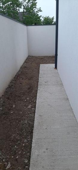 Casă cu 4 camere în Cumpăna