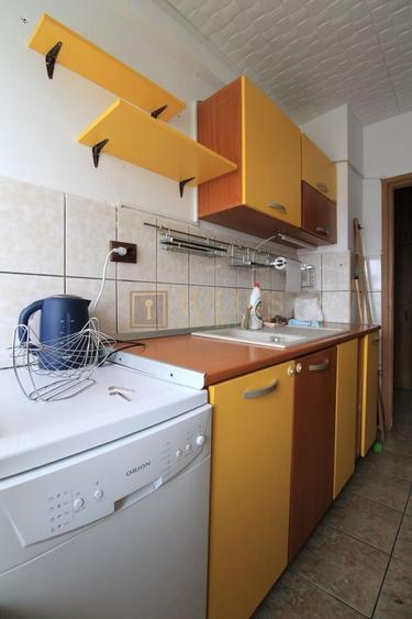 Apartament cu 2 camere semidecomandat, mobilat în Medicină