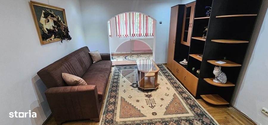 Apartament cu 2 camere semidecomandat în Mioriței