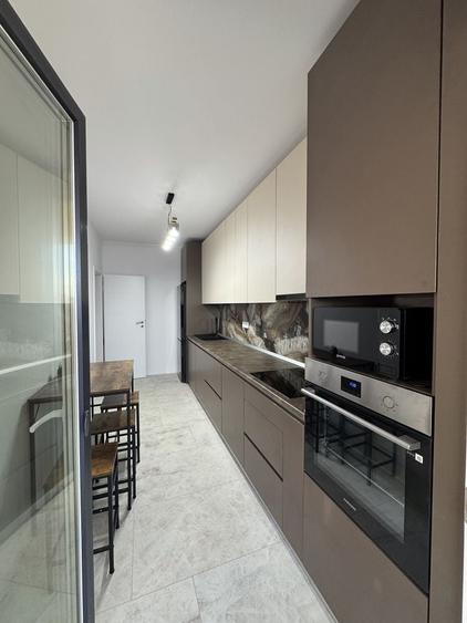 Apartament cu 2 camere decomandat în Apărătorii Patriei