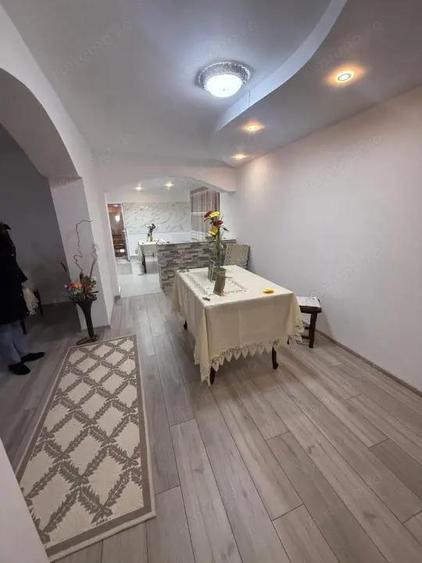 Casă cu 2 camere cu Teren 1267 Mp în Ciorani