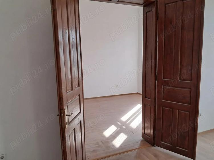 Spațiu comercial, de 60 mp, în Traian