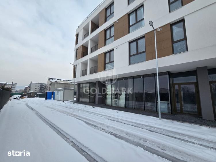 Spațiu comercial, de 75 mp, în Florești
