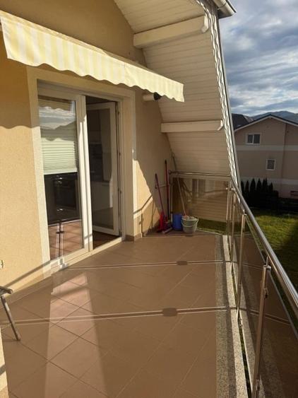 Apartament cu 2 camere decomandat, mobilat în Tractorul