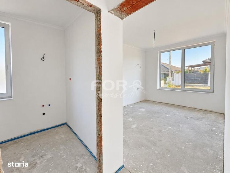 Casă cu 4 camere cu Teren 500 Mp în Central