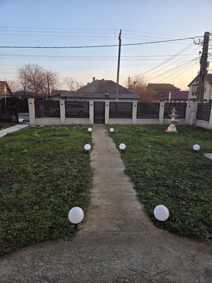 Casă individuală cu 4 camere cu Teren 400 Mp în Cumpăna