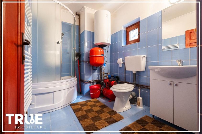 Casă individuală cu 5 camere cu Canalizare în Sălard