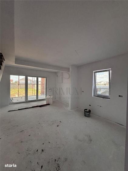 Casă cu 4 camere în Moșnița Nouă