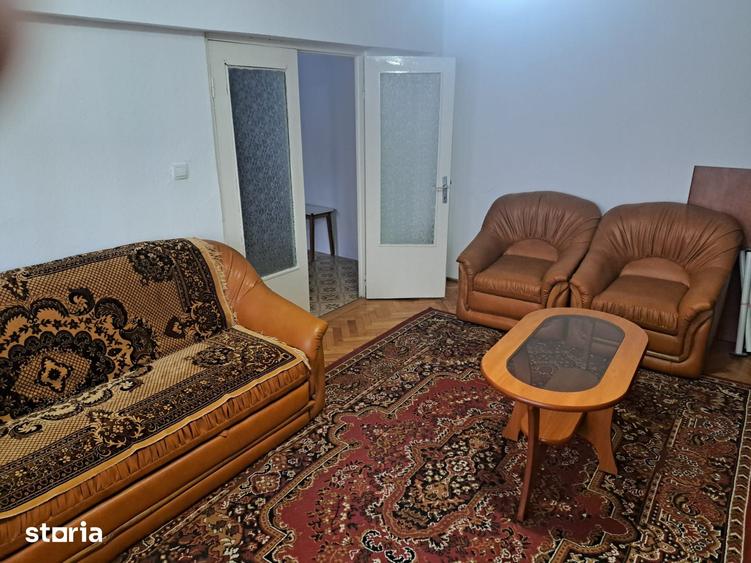 Apartament cu 2 camere decomandat în Central