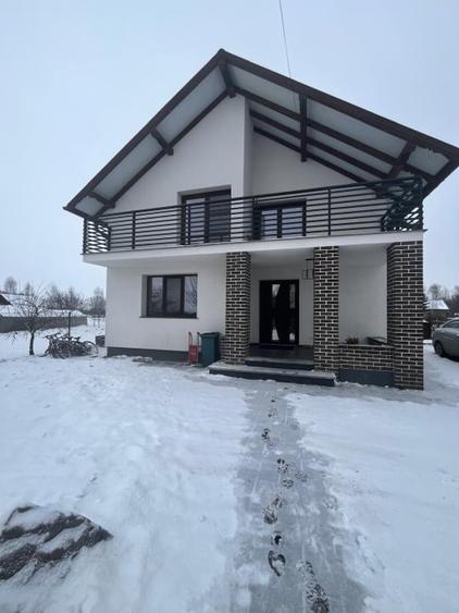 Casă individuală cu 6 camere cu Canalizare în Exterior Nord