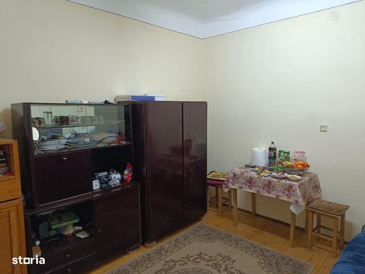 Casă cu 2 camere în Central