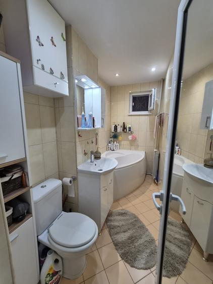 Apartament cu 2 camere decomandat în Micro 13