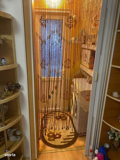 Apartament cu 2 camere semidecomandat în Ciupercenii Noi