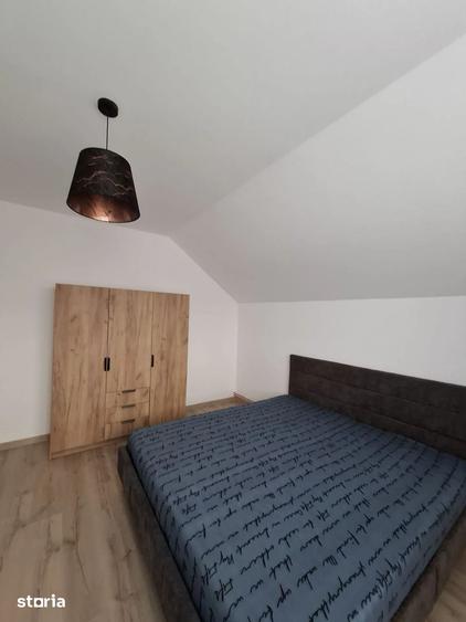 Casă cu 5 camere cu Canalizare în Carani