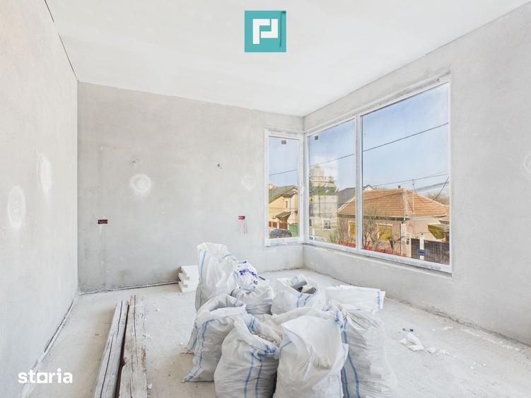 Casă cu 6 camere cu Teren 464 Mp în Pârneava