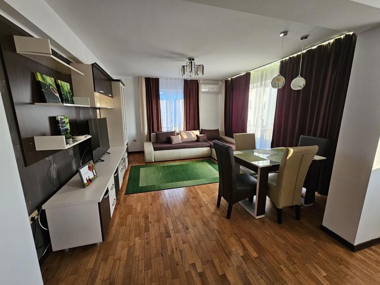 Apartament cu 3 camere decomandat în Central