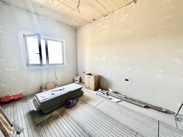 Duplex cu 4 camere cu Canalizare în Moșnița Veche