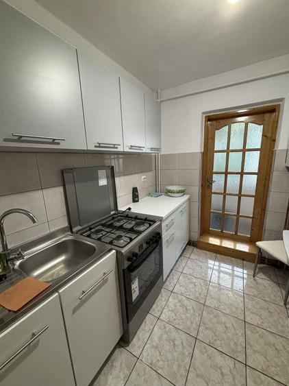 Apartament cu 2 camere decomandat în Exterior Vest