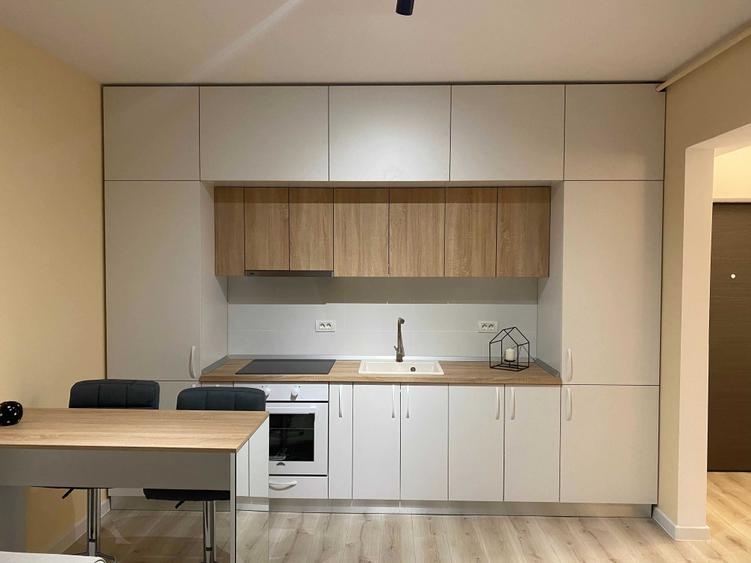 Apartament cu 2 camere decomandat în Regie