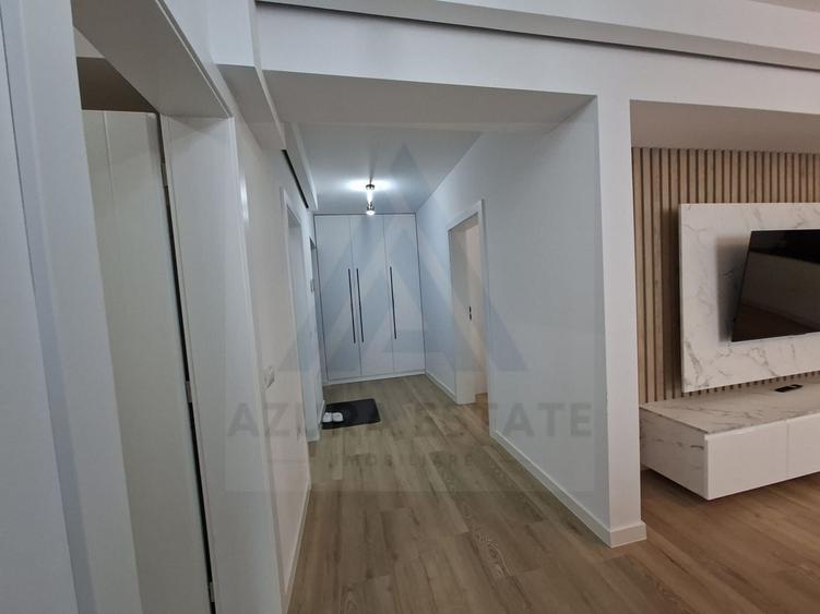 Apartament cu 3 camere semidecomandat, mobilat în Șelimbăr