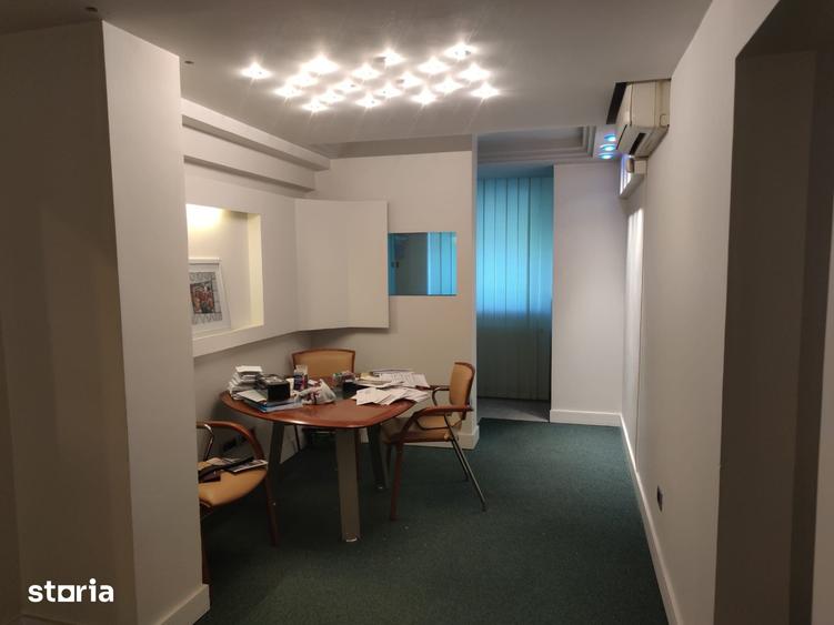 Apartament cu 4 camere în Pantelimon