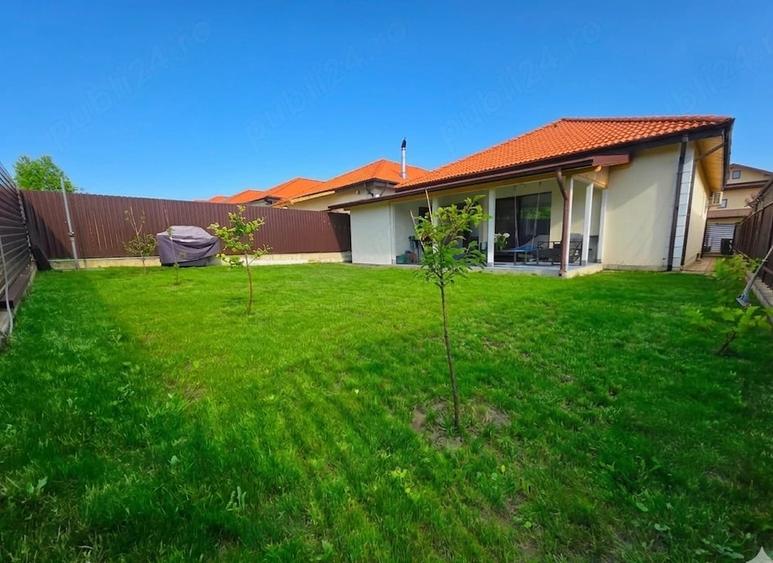 Casă cu 7 camere cu Teren 400 Mp în Vișan