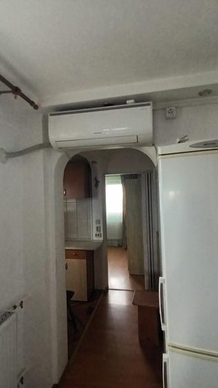 Apartament cu 2 camere decomandat, mobilat în Sălăjan