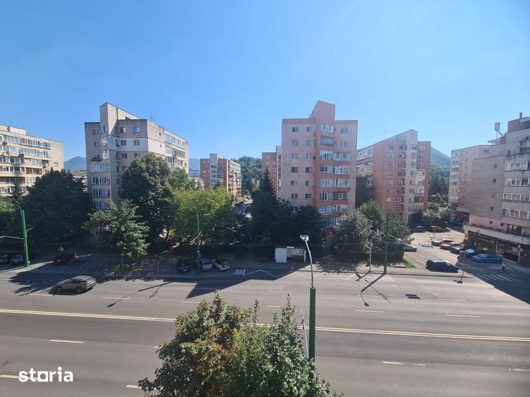 Apartament cu 2 camere decomandat în Județean