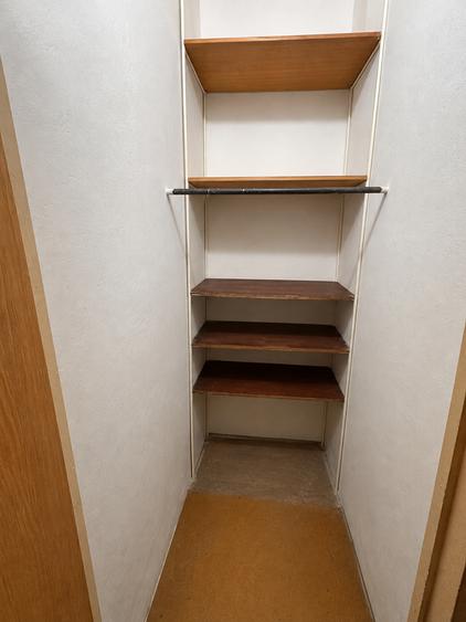 Apartament cu 3 camere semidecomandat în Drumul Taberei