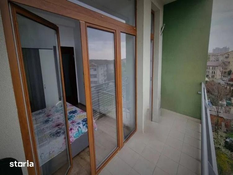 Apartament cu 2 camere decomandat în Girocului