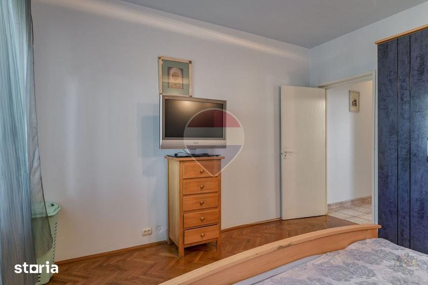 Apartament cu 3 camere în Vatra Luminoasă