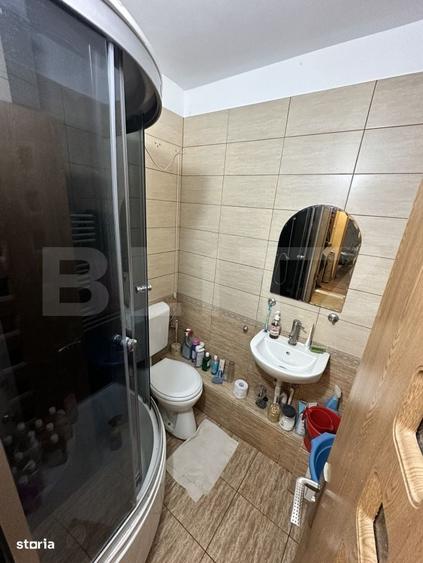 Apartament cu 4 camere decomandat, mobilat în Craiovița Nouă
