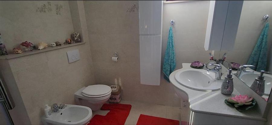 Casă individuală cu 6 camere cu Canalizare în Ițcani