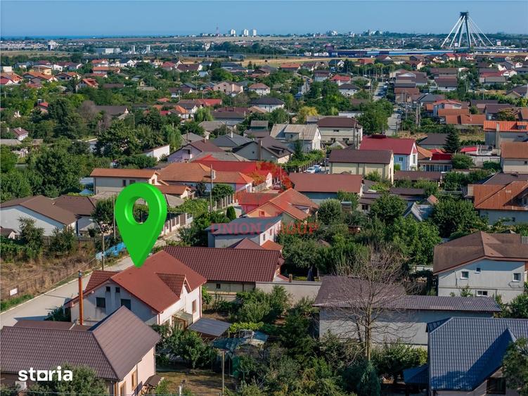 Casă cu 8 camere cu Teren 555 Mp în Agigea