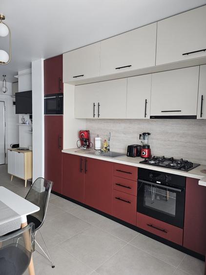 Apartament cu 2 camere decomandat, mobilat în Mamaia-Sat