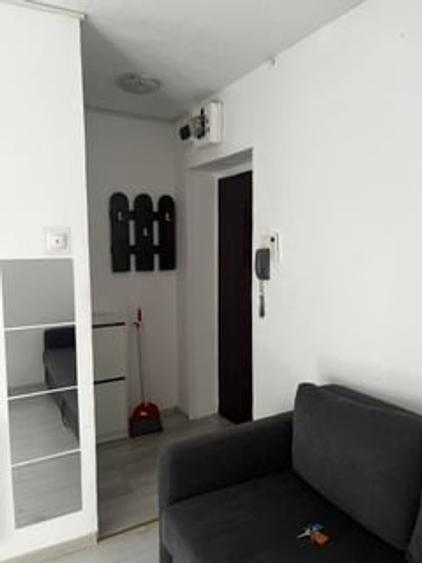 Garsonieră semidecomandată în Decebal