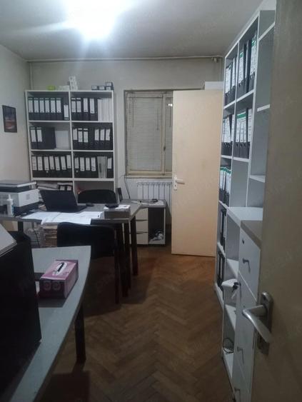 Apartament cu 2 camere decomandat în Cartierul Traian