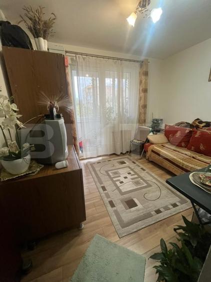 Apartament cu 3 camere decomandat, mobilat în Sângeorgiu de Mureș
