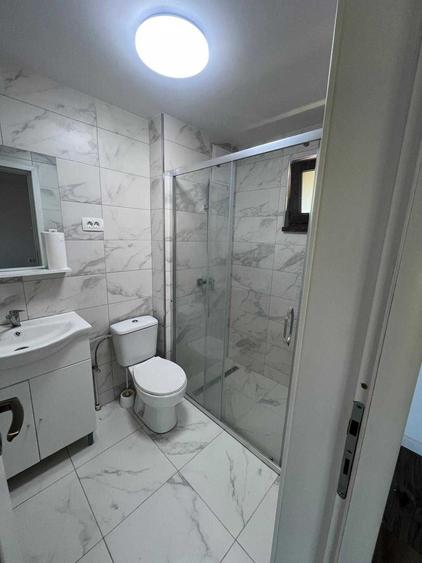Casă cu 3 camere în Câmpenești