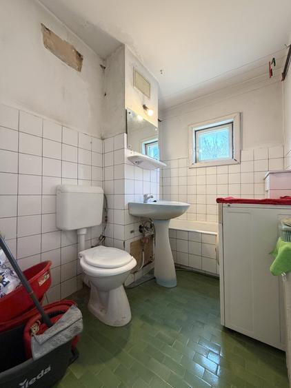 Apartament cu 2 camere semidecomandat, mobilat în Girocului