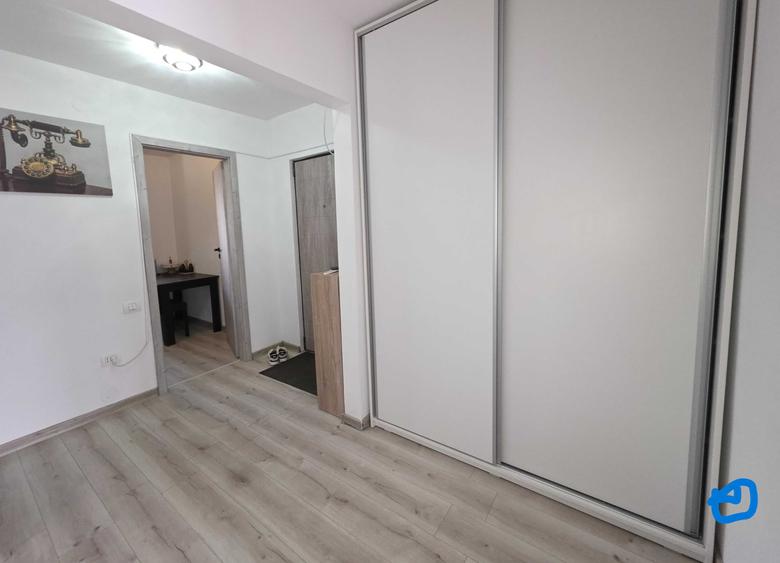 Apartament cu 3 camere decomandat în Popa Șapcă