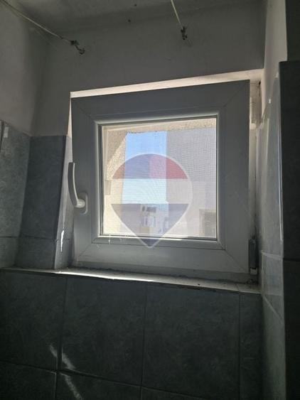 Apartament cu 2 camere semidecomandat în 1 Decembrie 1918